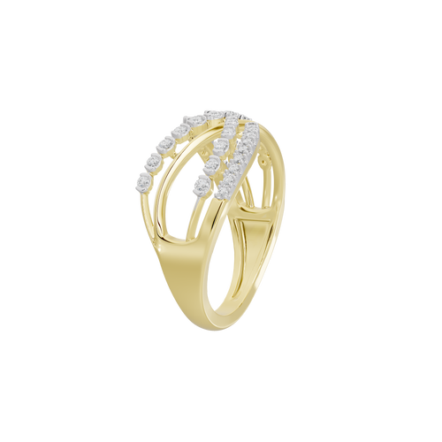 Yellow gold vermeil lab diamond ripple ring with round stone pavé detail on band