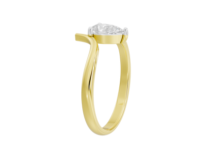 Yellow gold vermeil lab diamond pear-shaped ring, side view of prong setting