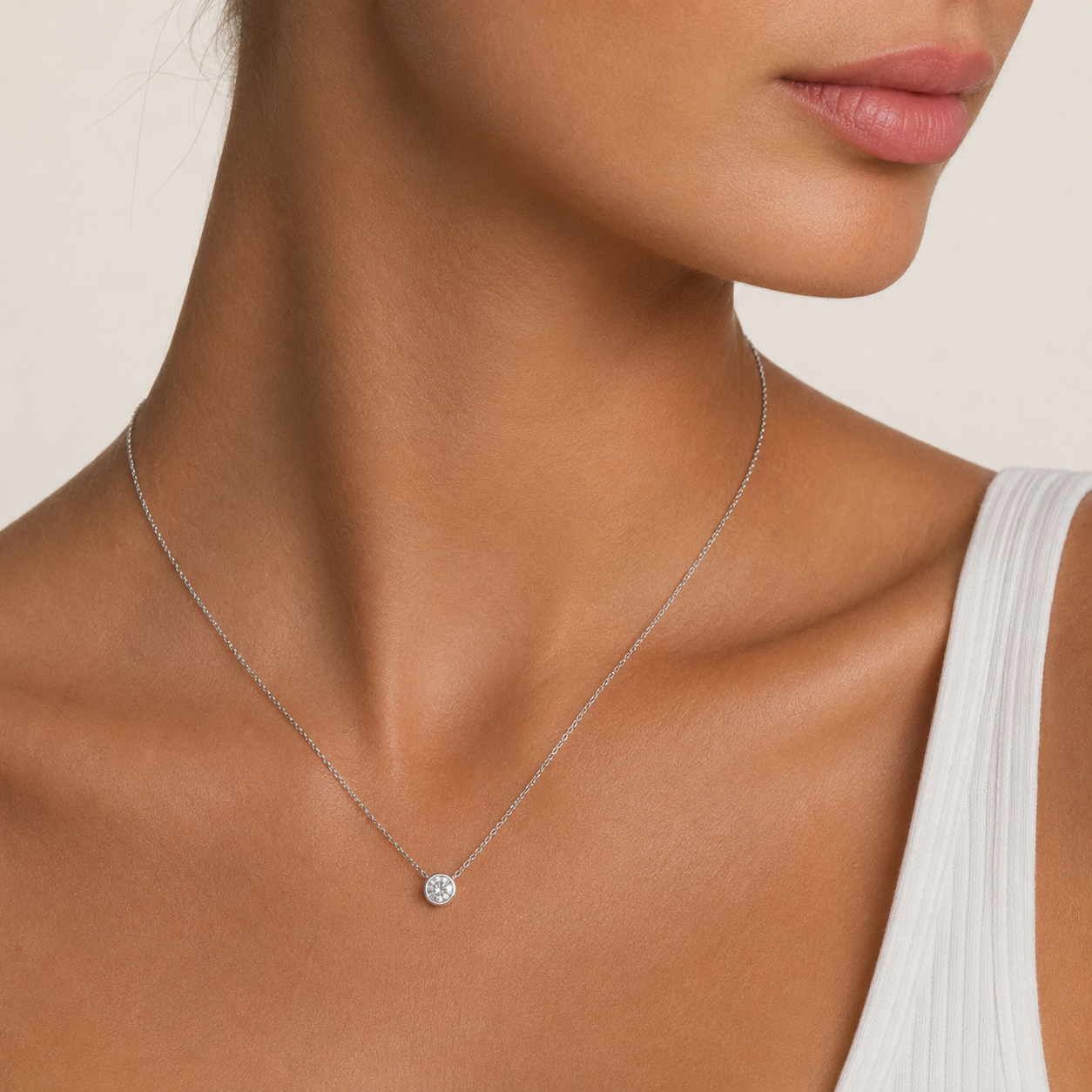 Vela Linear Lab Diamond Pendant