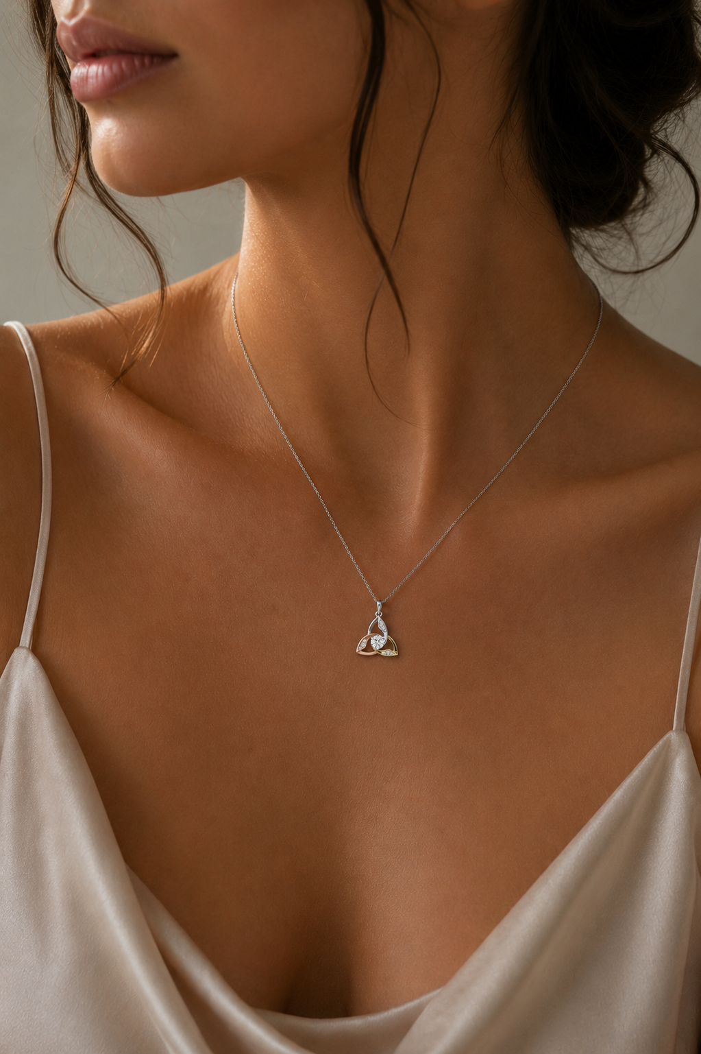 Vela Lab Diamond Pendant