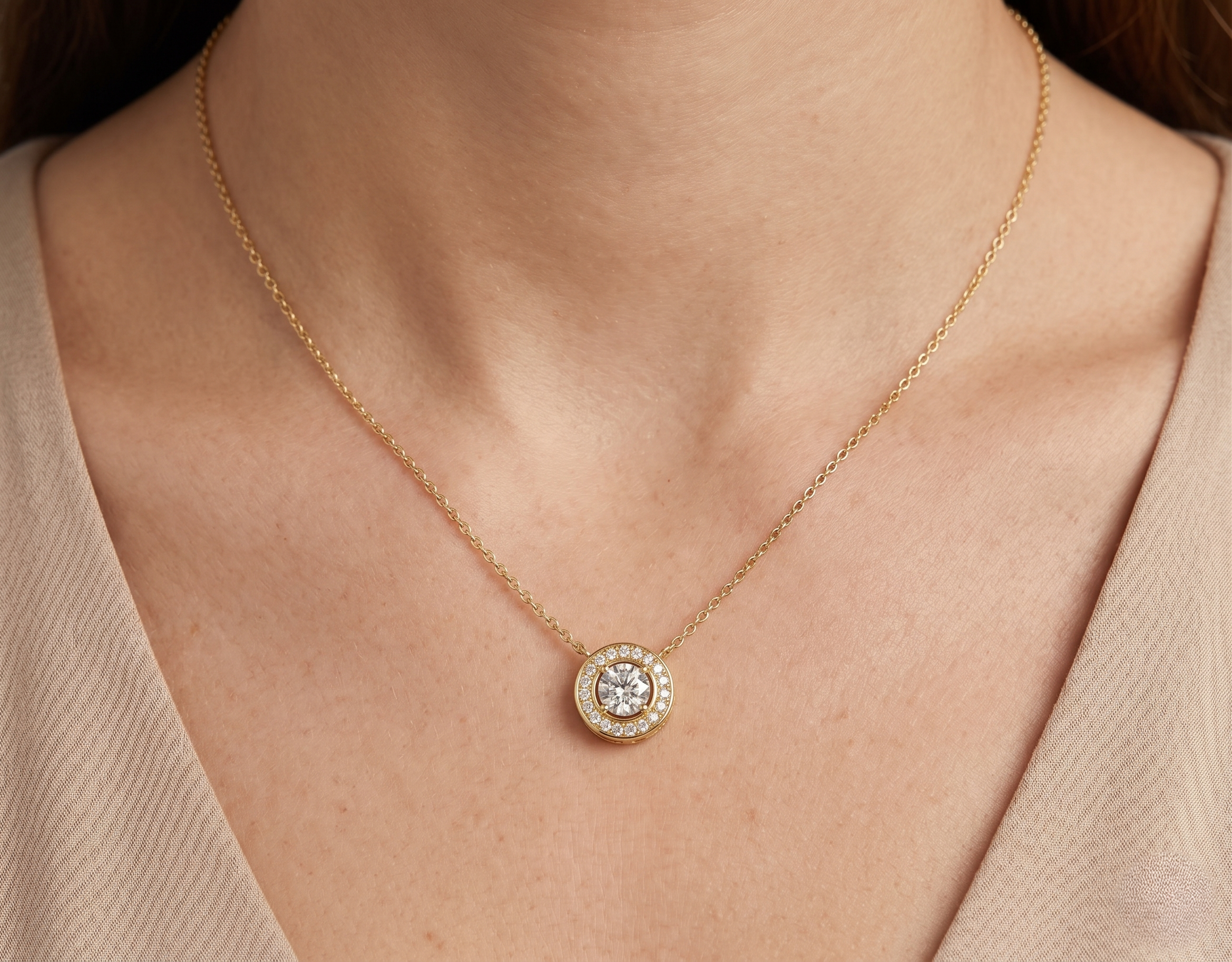 Solo Glow - Lab Diamond Pendant