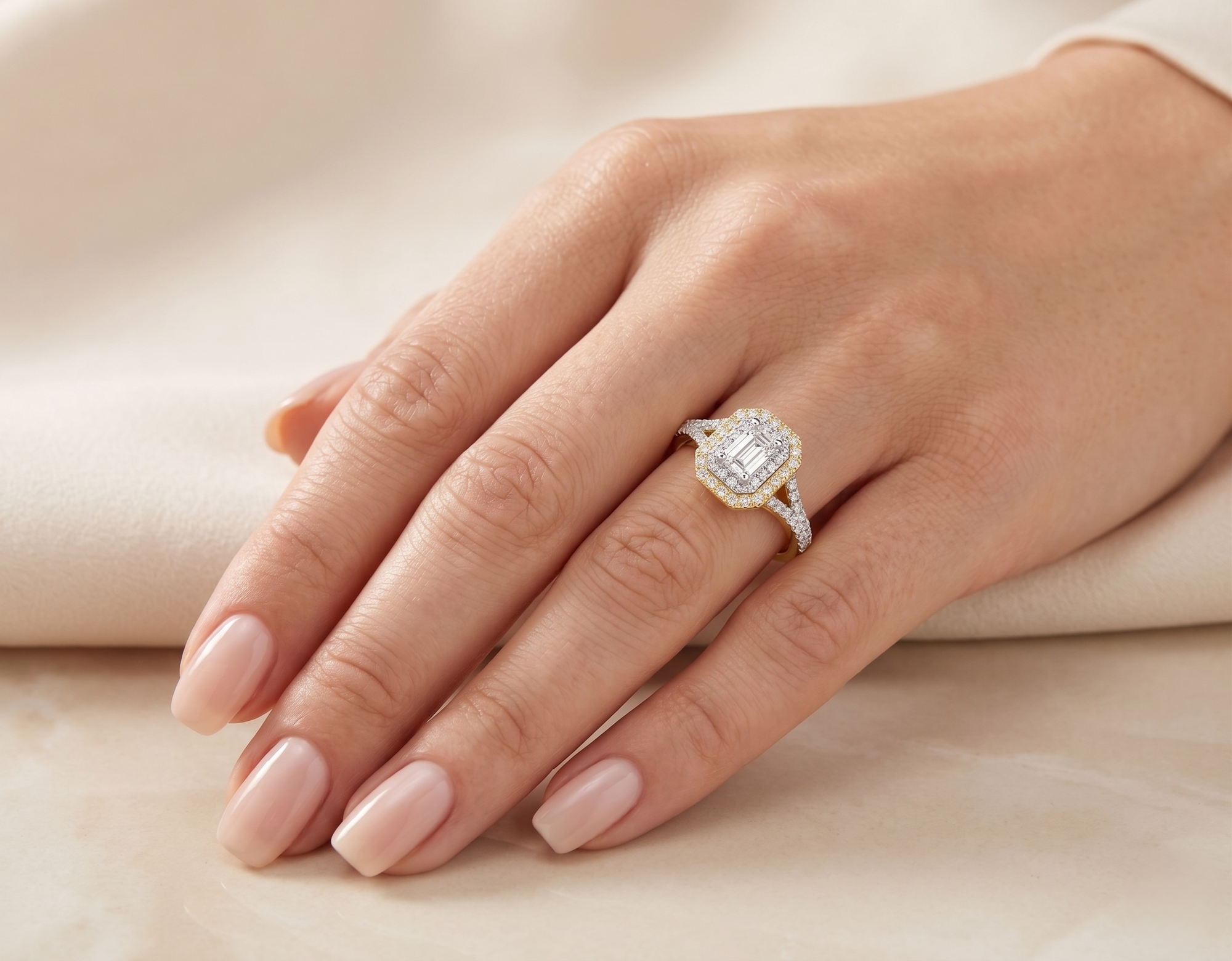 Bagutte Sun Helo - Lab Diamond Ring