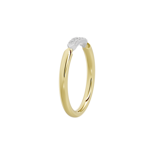 Yellow gold vermeil lab diamond ring, side view of pavé top and smooth shank