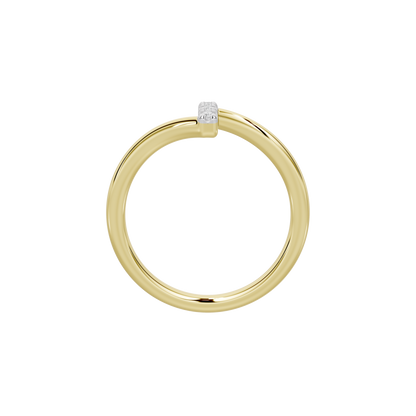Yellow gold vermeil ring with rectangular lab diamond baguette in prong setting