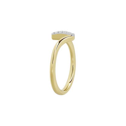 Yellow gold vermeil ring with baguette-cut lab diamond on top, prong set