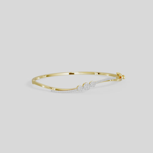 Triple Stone Cluster - Lab Diamond Bracelet